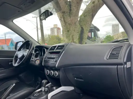 MITSUBISHI-ASX-2011