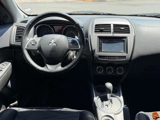MITSUBISHI-ASX-2015