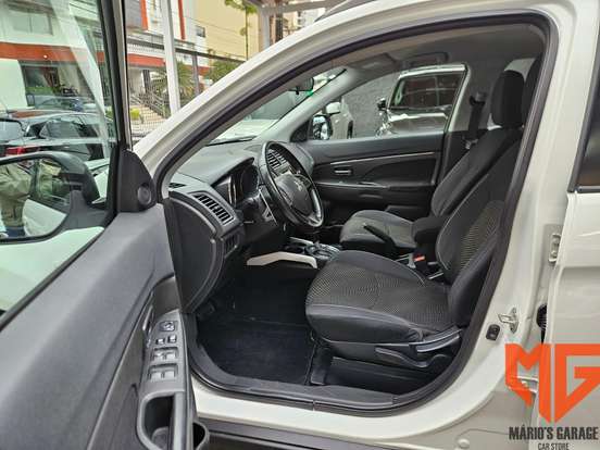 MITSUBISHI-ASX-2014