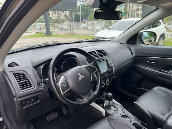 MITSUBISHI-ASX-2015