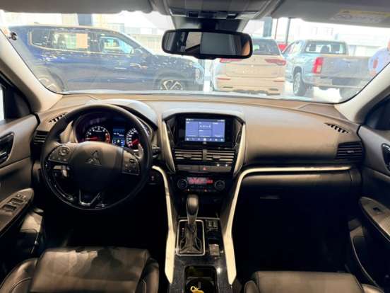 MITSUBISHI-ECLIPSE CROSS-1.5 MIVEC TURBO GASOLINA HPE-S CVT MITSUBISHI-ECLIPSE CROSS-2023