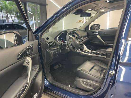 MITSUBISHI-ECLIPSE CROSS-2023