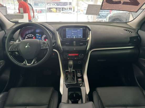 MITSUBISHI-ECLIPSE CROSS-1.5 MIVEC TURBO GASOLINA HPE-S S-AWC CVT MITSUBISHI-ECLIPSE CROSS-2024