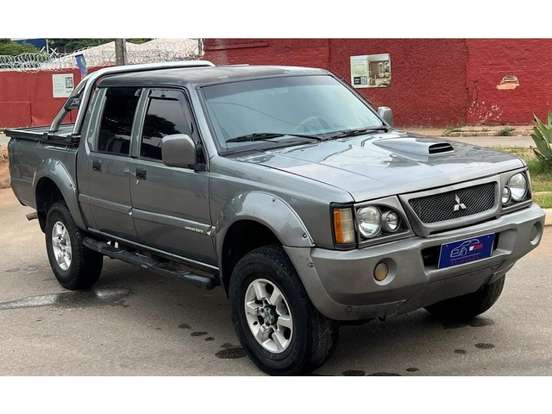 MITSUBISHI-L200-2002