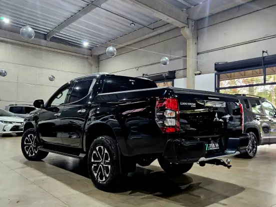 MITSUBISHI-L200 TRITON-2.4 16V TURBO DIESEL SPORT HPE-S CD 4P 4X4 AUTOMÁTICO MITSUBISHI-L200 TRITON-2023