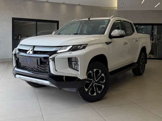 MITSUBISHI-L200 TRITON-2.4 16V TURBO DIESEL SPORT HPE-S CD 4P 4X4 AUTOMÁTICO MITSUBISHI-L200 TRITON-2022