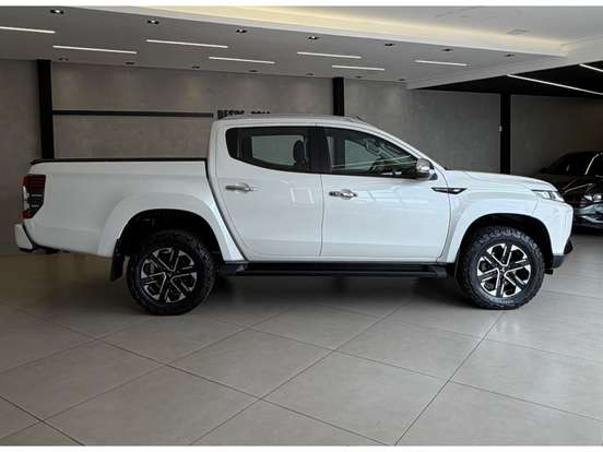 MITSUBISHI-L200 TRITON-2.4 16V TURBO DIESEL SPORT HPE-S CD 4P 4X4 AUTOMÁTICO MITSUBISHI-L200 TRITON-2022