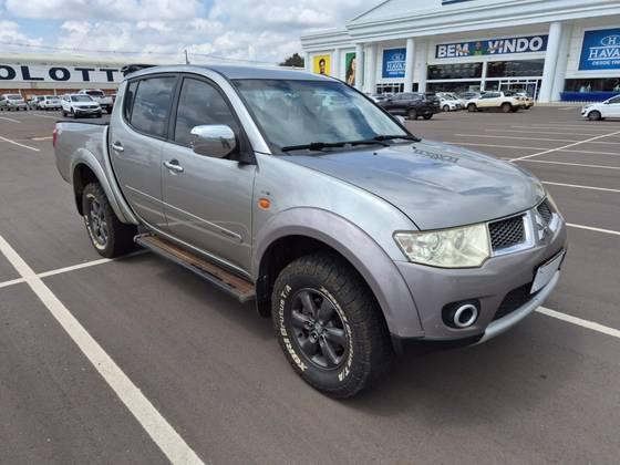MITSUBISHI L200 TRITON 3.2 HPE 4X4 CD 16V TURBO INTERCOOLER DIESEL 4P AUTOMÁTICO