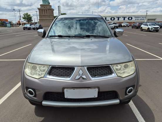 MITSUBISHI-L200 TRITON-3.2 HPE 4X4 CD 16V TURBO INTERCOOLER DIESEL 4P AUTOMÁTICO MITSUBISHI-L200 TRITON-2013