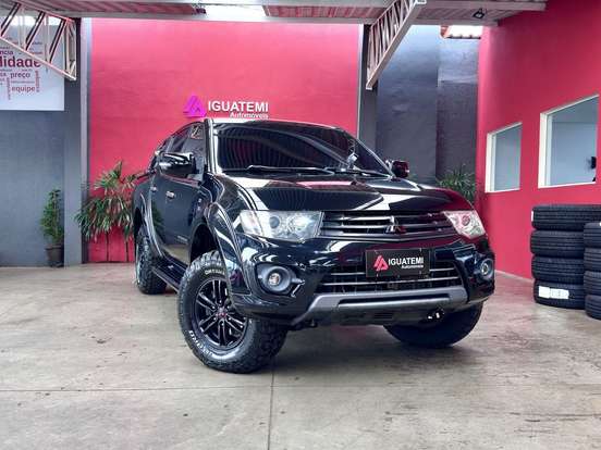 MITSUBISHI-L200 TRITON-3.5 HPE 4X4 CD V6 24V FLEX 4P AUTOMÁTICO MITSUBISHI-L200 TRITON-2014