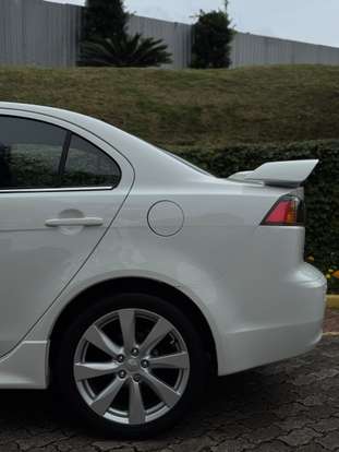MITSUBISHI-LANCER-2013