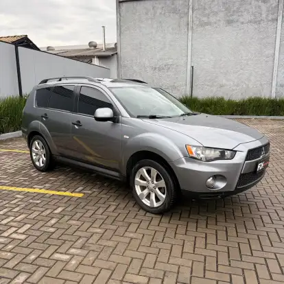 MITSUBISHI-OUTLANDER-2.0 16V GASOLINA 4P AUTOMÁTICO MITSUBISHI-OUTLANDER-2013