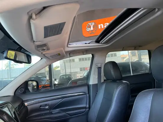 MITSUBISHI-OUTLANDER-2017