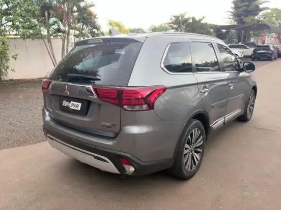 MITSUBISHI-OUTLANDER-2.2 MIVEC DI-D DIESEL HPE-S AWD AUTOMÁTICO MITSUBISHI-OUTLANDER-2020