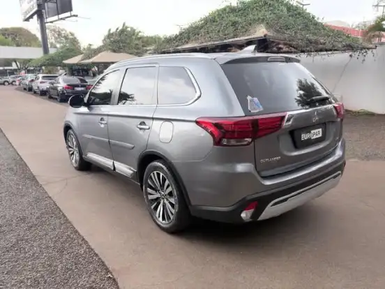 MITSUBISHI-OUTLANDER-2.2 MIVEC DI-D DIESEL HPE-S AWD AUTOMÁTICO MITSUBISHI-OUTLANDER-2020