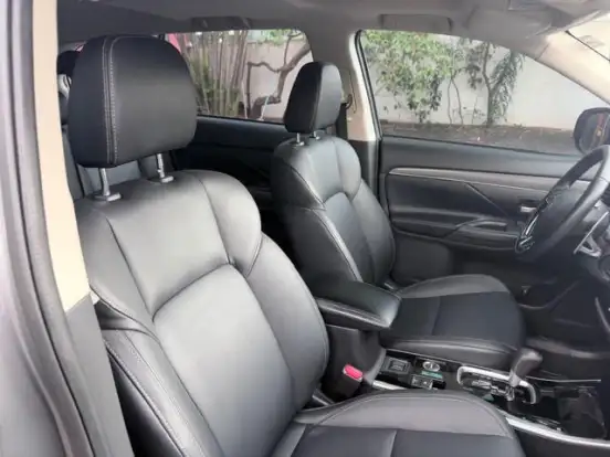 MITSUBISHI-OUTLANDER-2.2 MIVEC DI-D DIESEL HPE-S AWD AUTOMÁTICO MITSUBISHI-OUTLANDER-2020