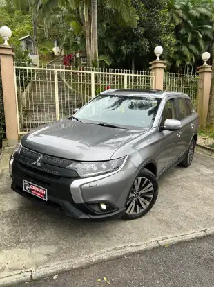 MITSUBISHI-OUTLANDER-2019