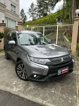 MITSUBISHI-OUTLANDER-2019
