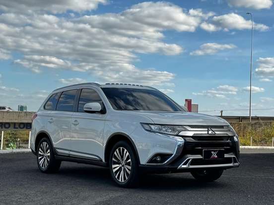 MITSUBISHI-OUTLANDER-2.0 MIVEC GASOLINA HPE AUTOMÁTICO MITSUBISHI-OUTLANDER-2019