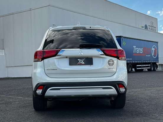 MITSUBISHI-OUTLANDER-2.0 MIVEC GASOLINA HPE AUTOMÁTICO MITSUBISHI-OUTLANDER-2019