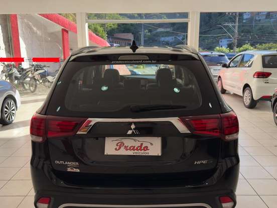 MITSUBISHI-OUTLANDER-3.0 MIVEC V6 GASOLINA HPE-S AWD AUTOMÁTICO MITSUBISHI-OUTLANDER-2020