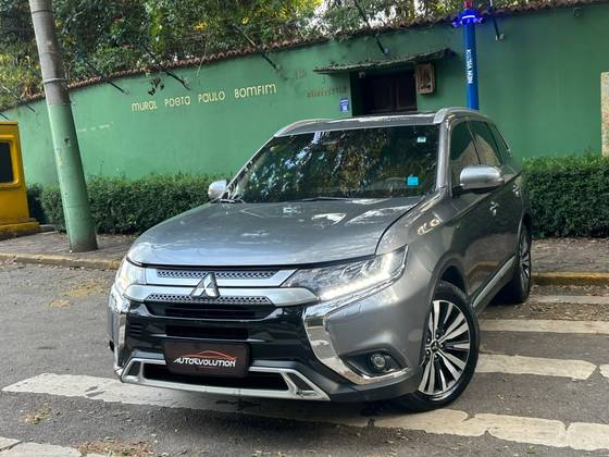 MITSUBISHI OUTLANDER 3.0 MIVEC V6 GASOLINA HPE-S AWD AUTOMÁTICO