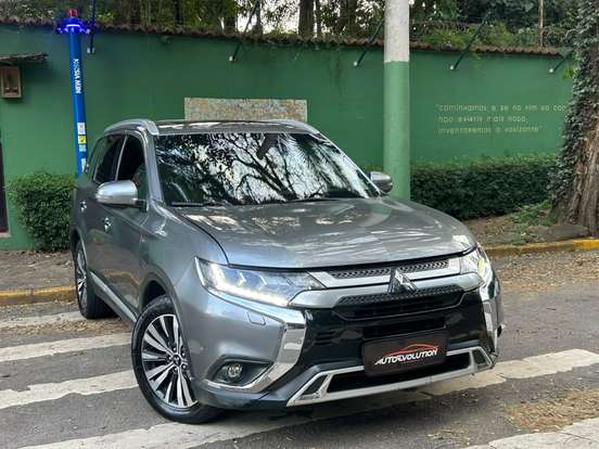 MITSUBISHI-OUTLANDER-3.0 MIVEC V6 GASOLINA HPE-S AWD AUTOMÁTICO MITSUBISHI-OUTLANDER-2018