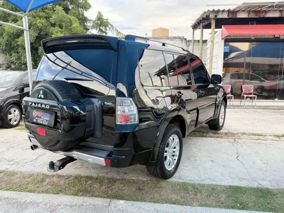 MITSUBISHI-PAJERO FULL-3.2 HPE 4X4 16V TURBO INTERCOOLER DIESEL 4P AUTOMÁTICO MITSUBISHI-PAJERO FULL-2011
