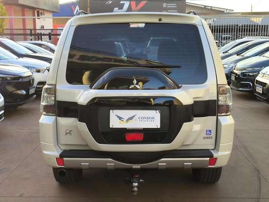 MITSUBISHI-PAJERO FULL-2015
