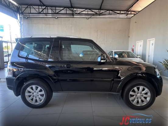 MITSUBISHI-PAJERO FULL-2010