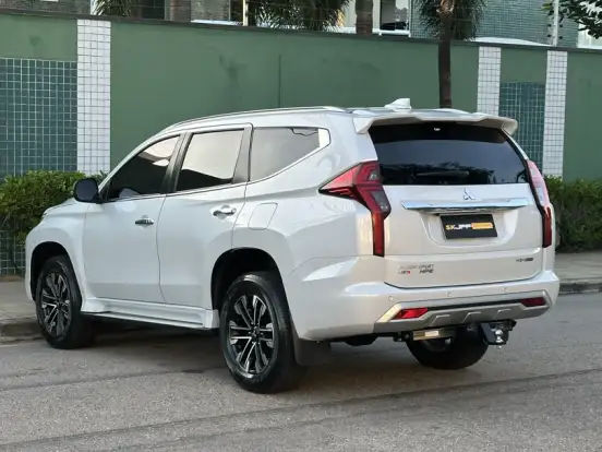 MITSUBISHI-PAJERO SPORT-2.4 16V MIVEC TURBO DIESEL HPE AWD AUTOMÁTICO MITSUBISHI-PAJERO SPORT-2022