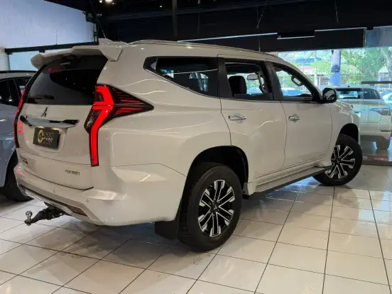 MITSUBISHI-PAJERO SPORT-2.4 16V MIVEC TURBO DIESEL HPE-S AWD AUTOMÁTICO MITSUBISHI-PAJERO SPORT-2020