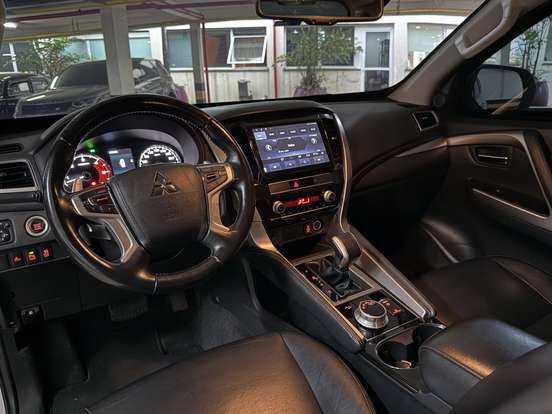 MITSUBISHI-PAJERO SPORT-2020