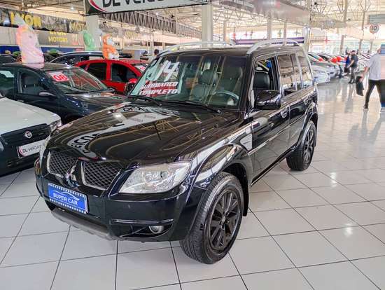MITSUBISHI-PAJERO TR4-2.0 4X2 16V 140CV FLEX 4P AUTOMÁTICO MITSUBISHI-PAJERO TR4-2013