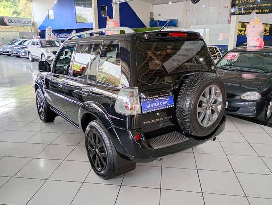 MITSUBISHI-PAJERO TR4-2.0 4X2 16V 140CV FLEX 4P AUTOMÁTICO MITSUBISHI-PAJERO TR4-2013