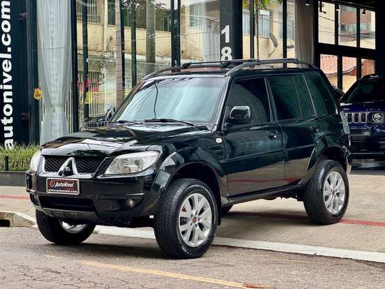 MITSUBISHI-PAJERO TR4-2011