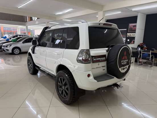 MITSUBISHI-PAJERO TR4-2014