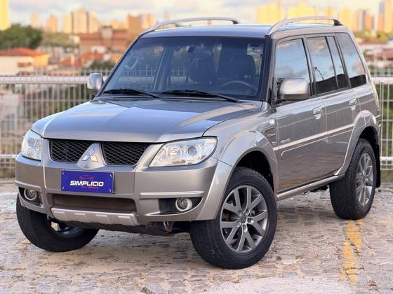 MITSUBISHI PAJERO TR4 2.0 4X4 16V 140CV FLEX 4P MANUAL