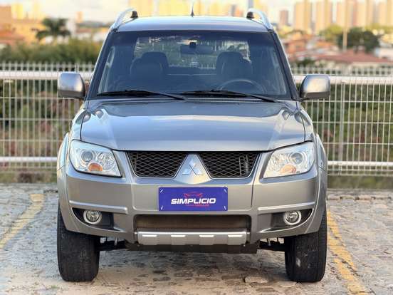 MITSUBISHI-PAJERO TR4-2.0 4X4 16V 140CV FLEX 4P MANUAL MITSUBISHI-PAJERO TR4-2011