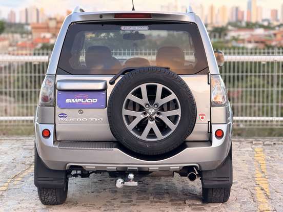 MITSUBISHI-PAJERO TR4-2.0 4X4 16V 140CV FLEX 4P MANUAL MITSUBISHI-PAJERO TR4-2011