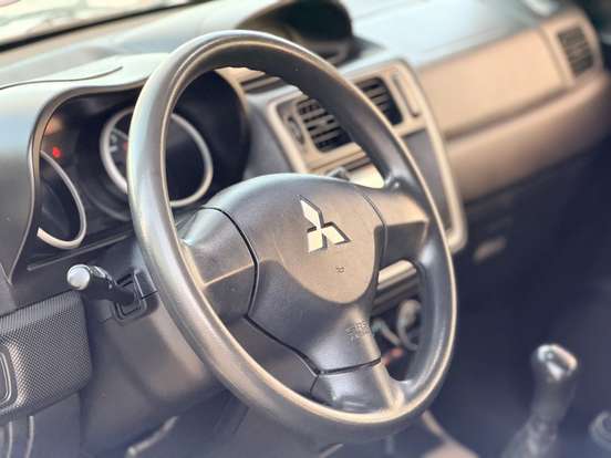MITSUBISHI-PAJERO TR4-2.0 4X4 16V 140CV FLEX 4P MANUAL MITSUBISHI-PAJERO TR4-2011