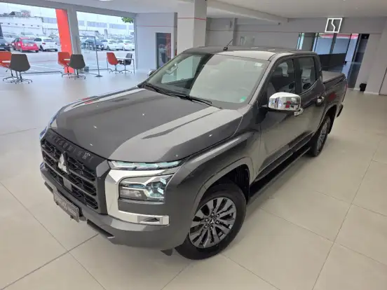 MITSUBISHI-TRITON-2025