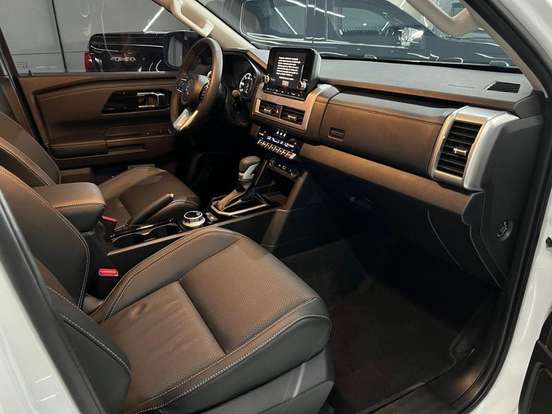 MITSUBISHI-TRITON-2026