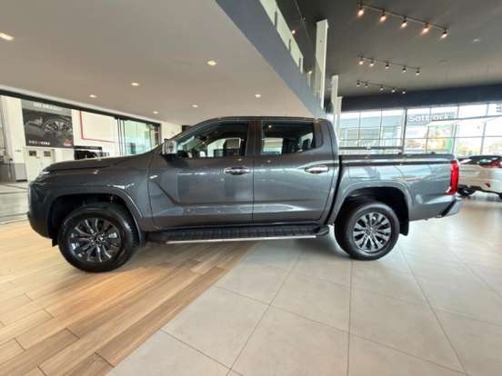 MITSUBISHI-TRITON-2.4 BITURBO DIESEL CD HPE-S 4X4 AUTOMÁTICO MITSUBISHI-TRITON-2027