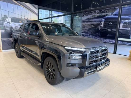 MITSUBISHI-TRITON-2025