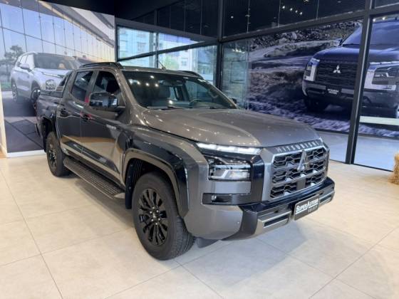 MITSUBISHI TRITON 2.4 BITURBO DIESEL CD KATANA 4X4 AUTOMÁTICO