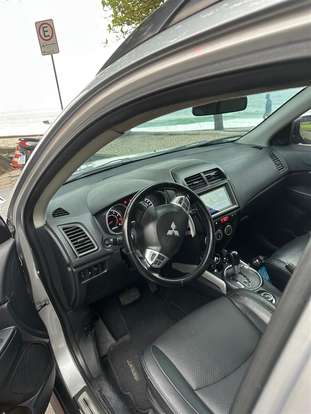 MITSUBISHI-ASX-2011
