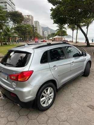 MITSUBISHI-ASX-2011