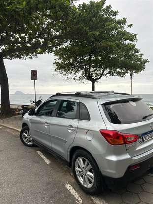 MITSUBISHI-ASX-2011