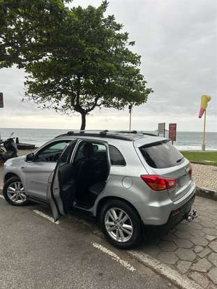 MITSUBISHI-ASX-2011
